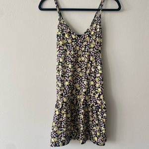 NWOT Pretty Little Thing Mini Floral Dress